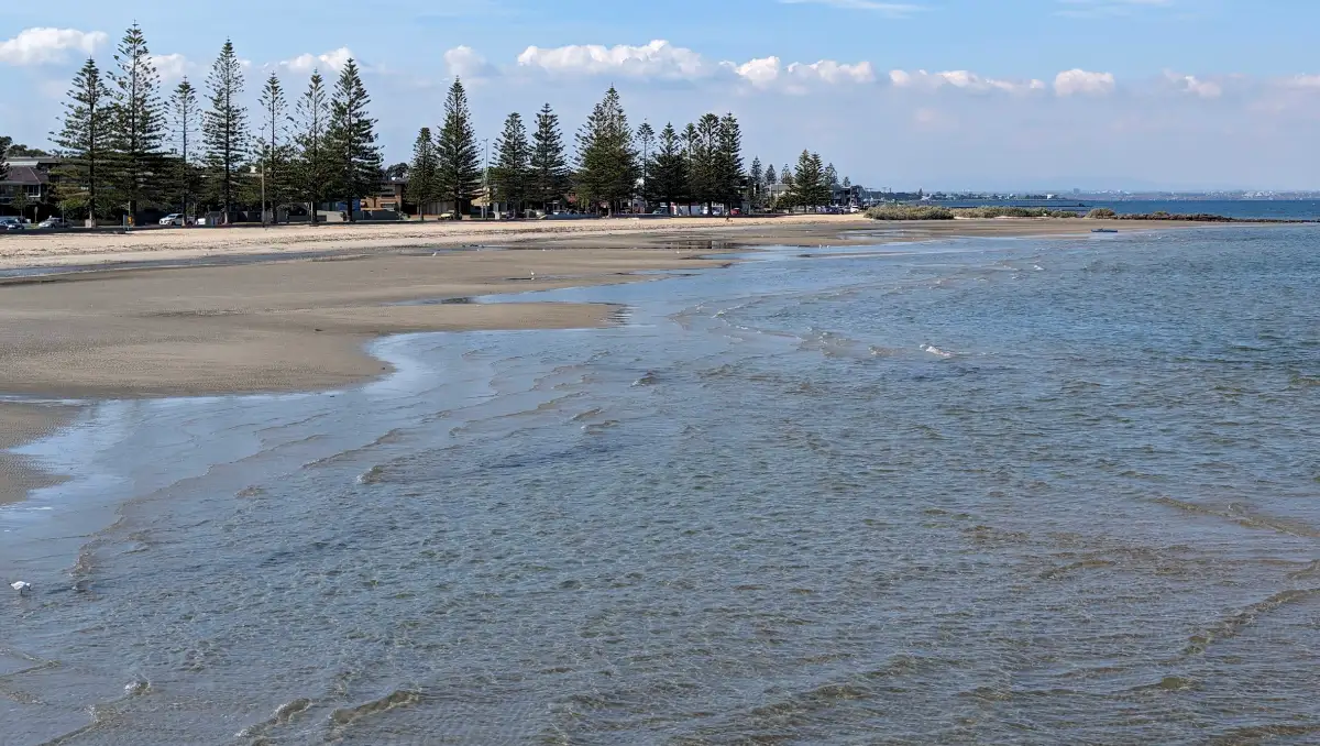 Altona Beach