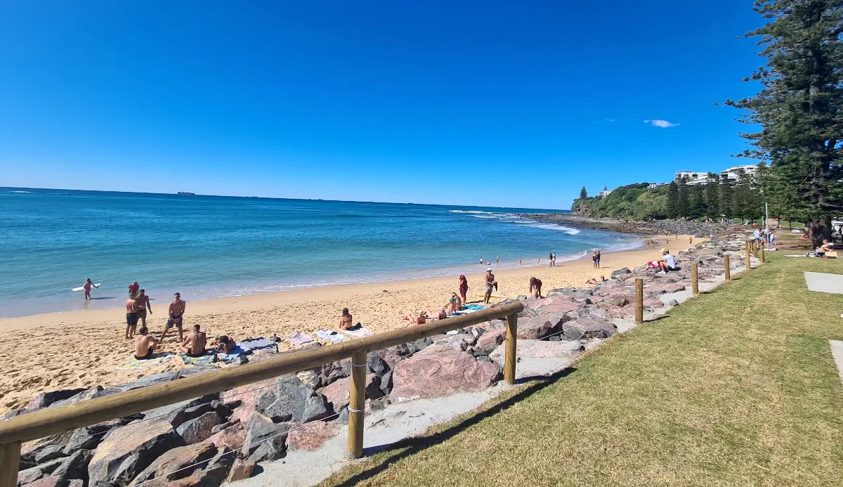 Moffat Beach